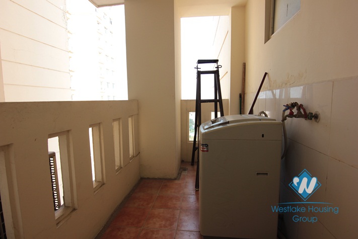 Nice apartment with a view of Westlake for rent in Ciputra